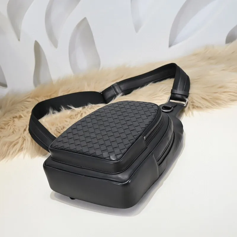 All categories 💚 Top version men’s bags 💚 BV 2024 new BV chest bag